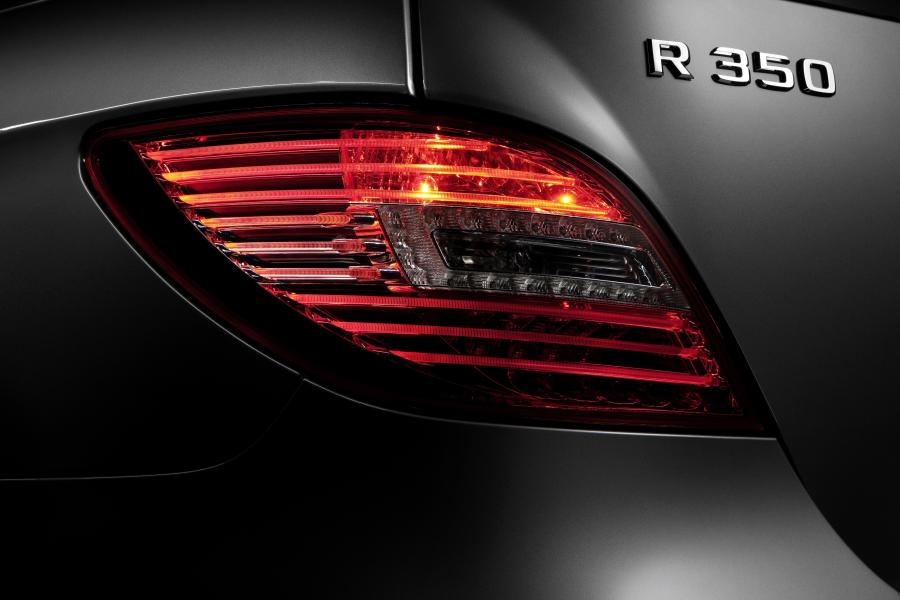  Mercedes-Benz R-Class 2010 года  (фото 36 из 45)
